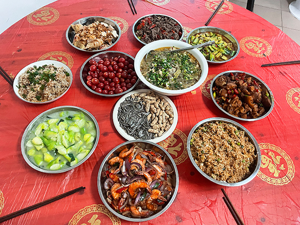 世世通生日会美味佳肴